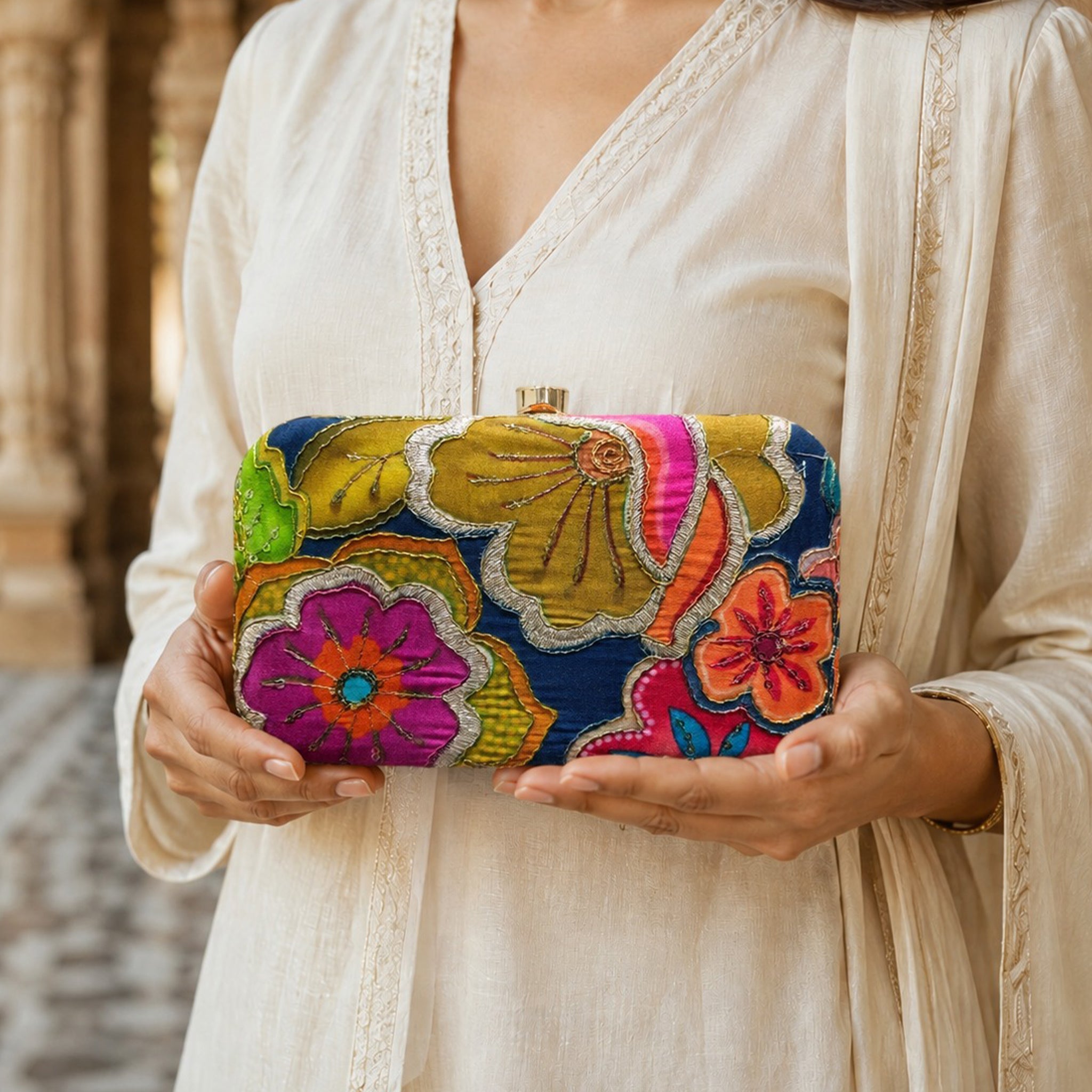 Neelbagh Clutch