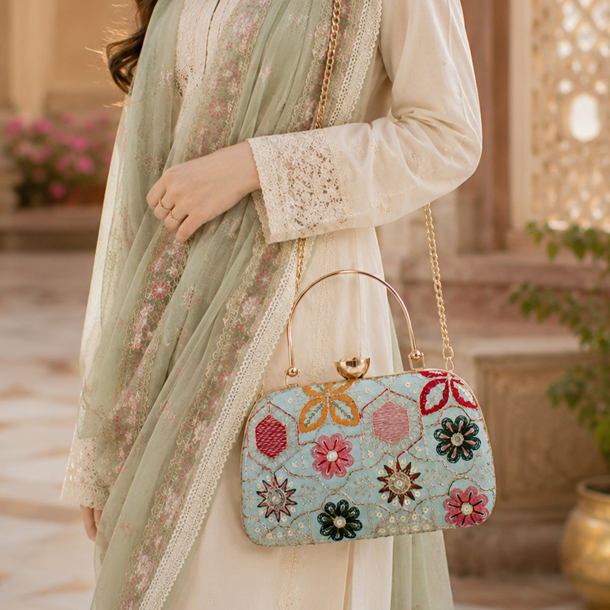 Firoza Clutch