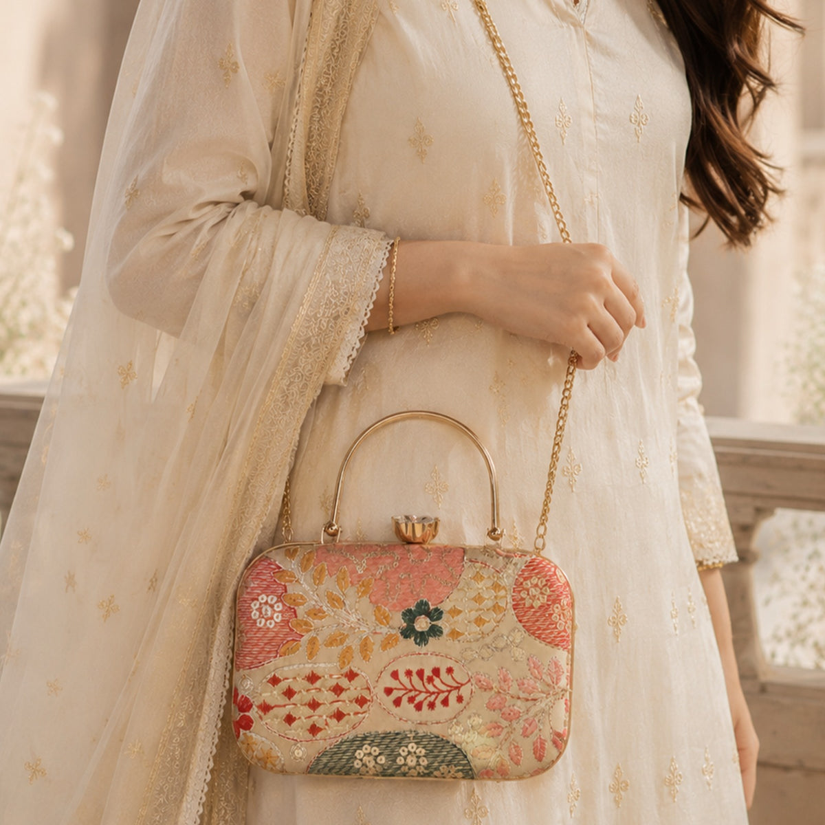 Sheen Clutch Short