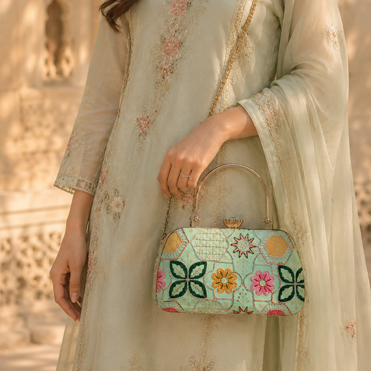 Mehar Clutch