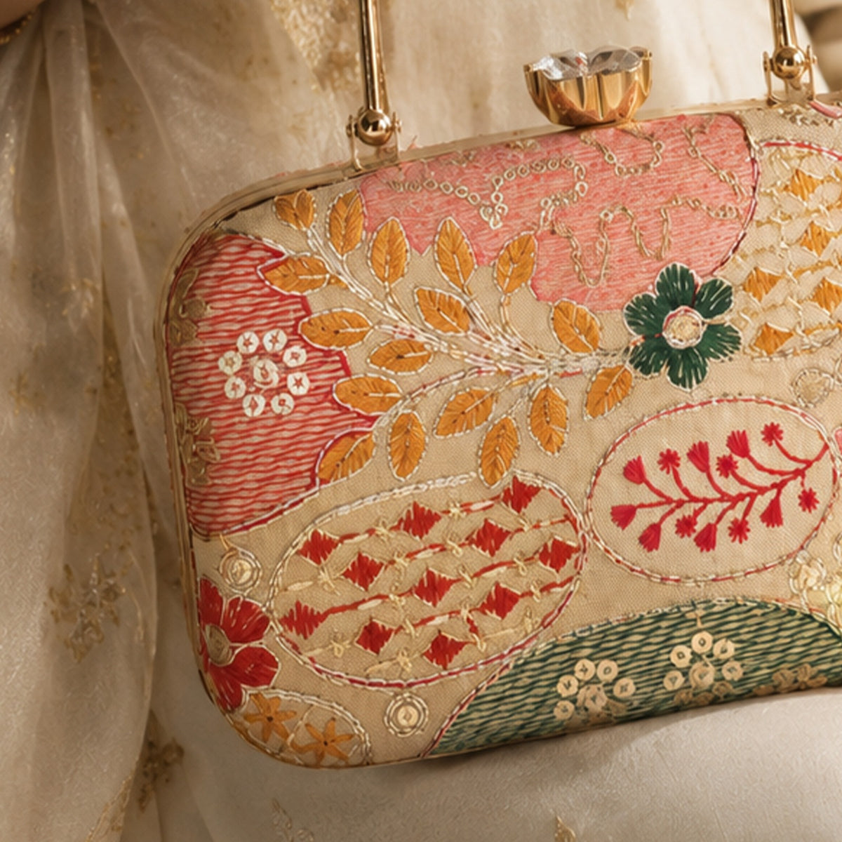 Sheen Clutch Short