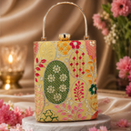Zareen Clutch
